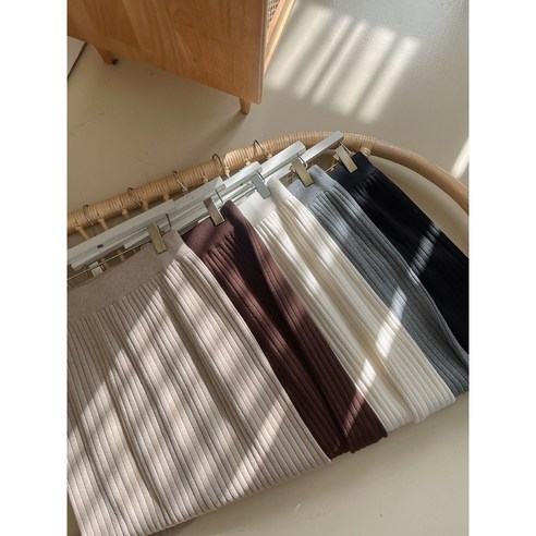 가을과 겨울의 룩북을 완성할 아이템