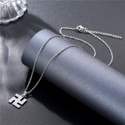 불교적 영성의 깊은 의미를 담은 남자 불교목걸이 만자목걸이