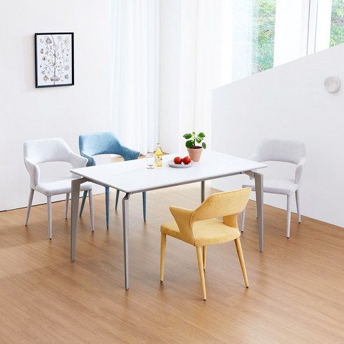 위메종 데이브 코지 식탁, 단순한 가구를 넘어선 행복 충전소