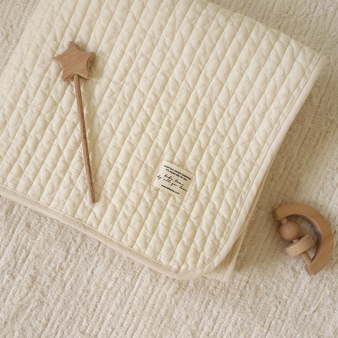 고밀도면 누빔패드로 사계절 사용이 가능한 제품