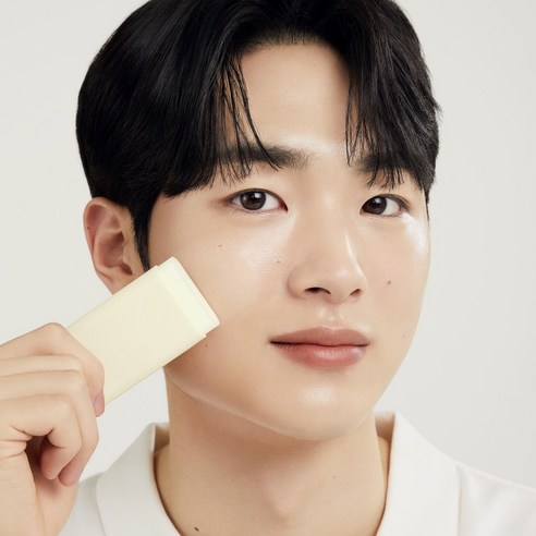 강력한 자외선 차단과 편리함을 갖춘 오브제 오일 컨트롤 선스틱