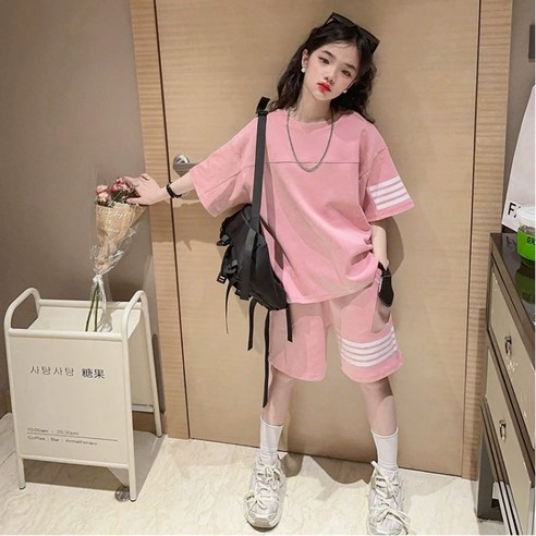 키즈목마 2025 여름 여아 반팔+반바지 세트 주니어 라운드넥 상하세트 594