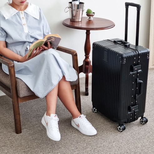 프레이나 알루미늄 캐리어: 견고함과 스타일로 완성하는 완벽한 여행