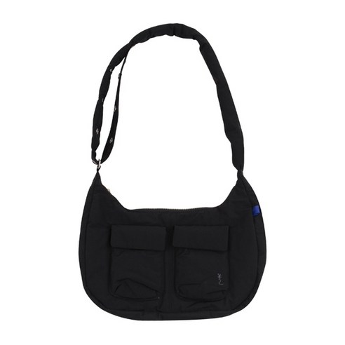 따뜻함과 스타일을 모두 갖춘 겨울철 아이들의 완벽한 크로스백