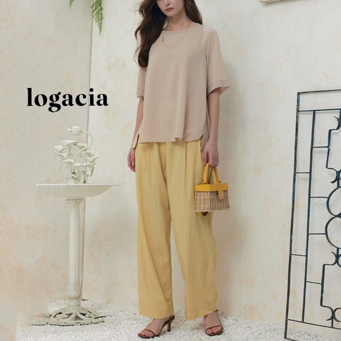 여름철에 시원함과 스타일을 모두 선사하는 logacia 24 SUMMER 소로나 티블라우스