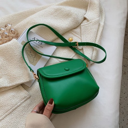 YAPOGI 녹색 가방 2022 새로운 가방 여성 가방 패션 고급 질감 어깨 작은 정사각형 가방 서양 스타일 모든 경기 메신저 가방 YAPOGI