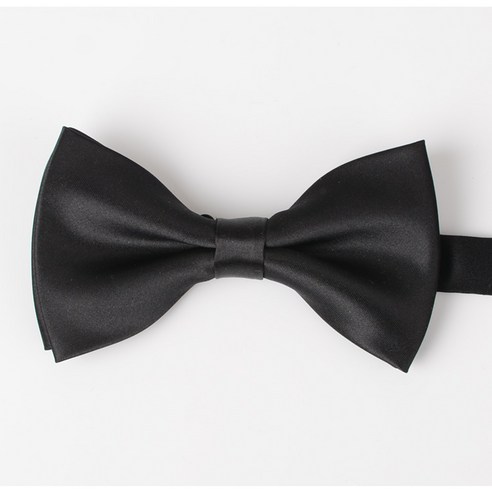 심플 블랙 보타이 하나로 남친룩 스타일 완성!