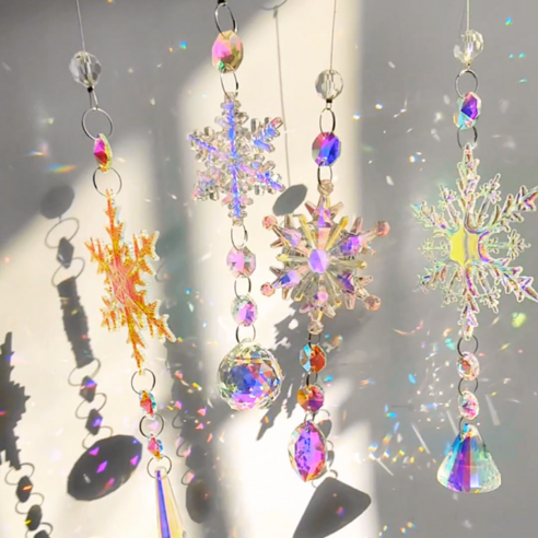 일상에 빛을 더하는 크리스탈 썬캐쳐