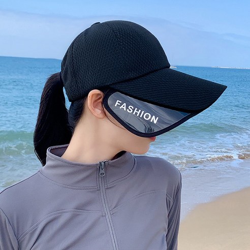 시선을 사로잡는 여름, 어나더뷰 2561 메쉬 볼캡과 함께