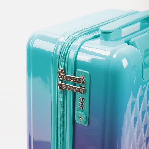 가볍고 실용적인 여행의 동반자, 루키 17인치 기내용 캐리어