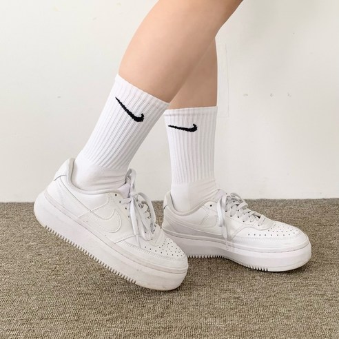 발만 편해도 하루가 달라진다, 나이키 스우시 양말!