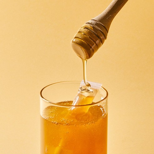 마법같은 윤기와 영양을 선사하는 황홀한 헤어 솔루션