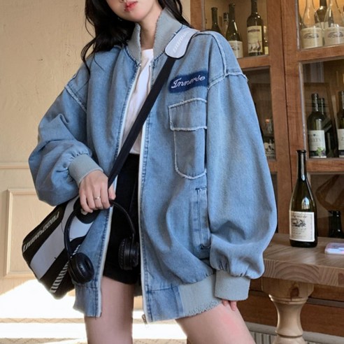 여성 루즈핏 데님 야구 점퍼 자켓과 UPPERCTUT 양말 세트 톰보이자켓 여성 루즈핏 데님 야구 점퍼 자켓과 UPPERCTUT 양말 세트 톰보이자켓