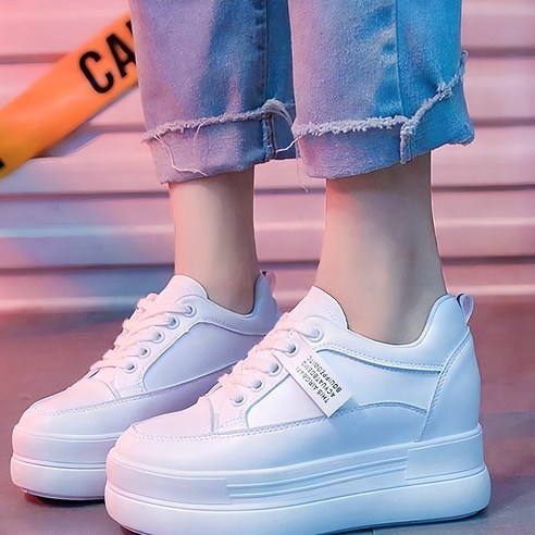 키 작은 고민은 이제 그만! 자신감 UP! 시켜주는 마법의 스니커즈 굽높은운동화