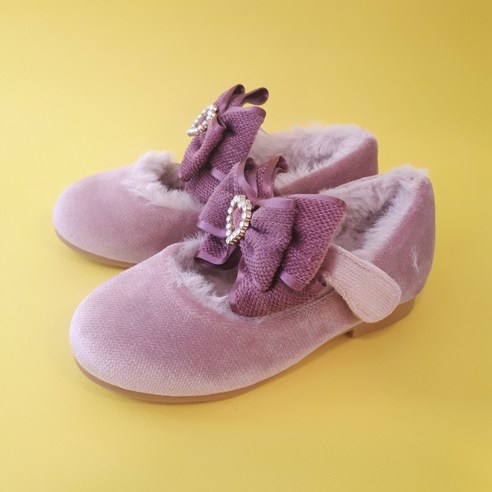 아이의 발 건강과 스타일을 책임지는 겨울철 최고의 선택