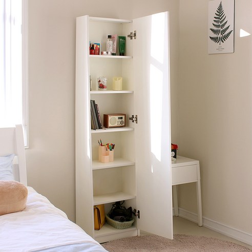 세련되고 기능적인 공간을 연출하는 마리메종 데일리 수납 전신거울