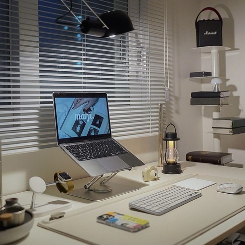 데이플랜 360도 회전 노트북 거치대: 인체공학적 편안함, 생산성 향상, 공간 절약
