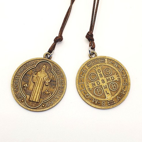 불안한 마음, 성 베네딕도 십자가 목걸이로 평안을 선물하세요.