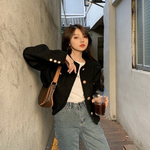 세련된 스타일과 따뜻함을 선사하는 우보스 트위드자켓 간절기 라운드