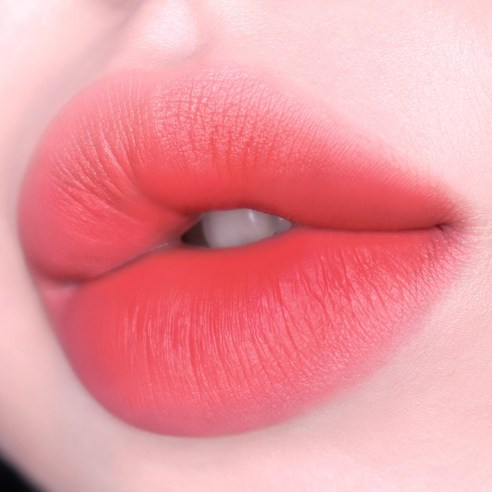 매혹적인 색감과 지속력을 동시에