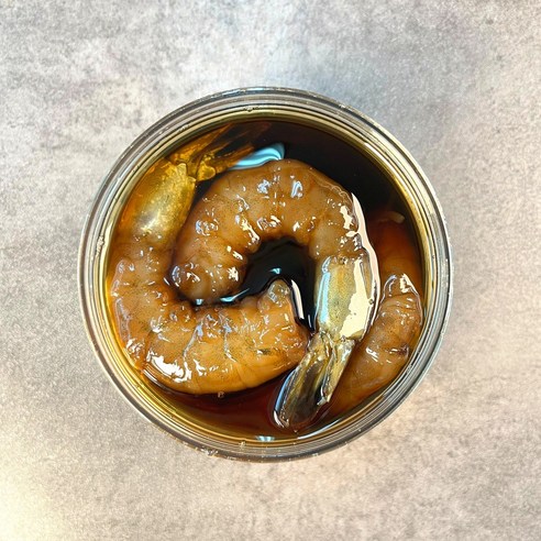 신선하고 편리한 1+1 한끼루 깐새우장으로 해산물 요리에서 맛과 편리함을 모두 만끽하세요.