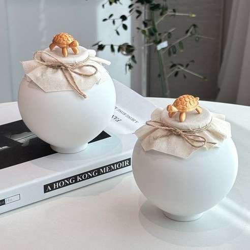 풍요와 행운을 담는 달항아리 소금단지 & 황금 거북이 풍수 인테리어