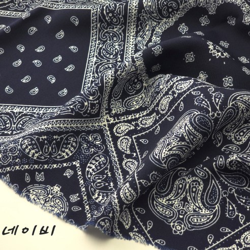 실크처럼 부드러운 페이즐리 원단으로 나만의 공간에 고급스러움을 더하다