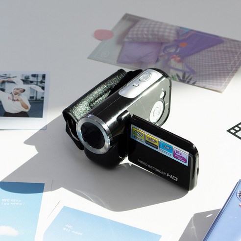 빈티지 캠코더 Y2K 레트로: 고전적인 스타일과 현대적인 기능이 조화를 이루는 디지털 카메라
