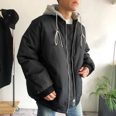 한겨울에도 항공점퍼를!? 센스있는 뒷패치 겨울 패딩!