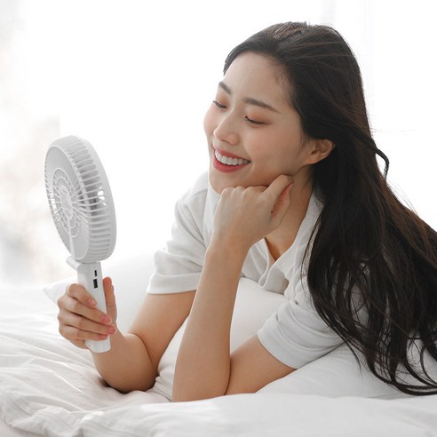 더위를 날려버리는 휴대용 선풍기, 끌리젠 손 선풍기
