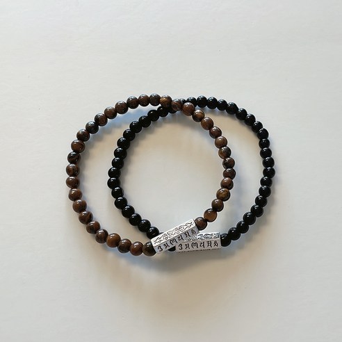 재물의 힘과 영적 의미를 담은 호안석 오닉스 두줄 염주 팔찌