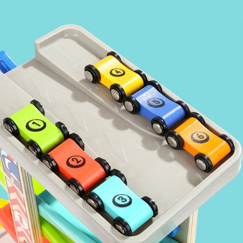 원목으로 제작된 6단 주차타워: 젊은 자동차 애호가를 위한 완벽한 선물