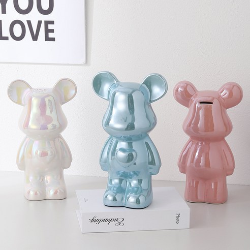 집에 판타지의 세계를 담는 레인보우 베어 장식품