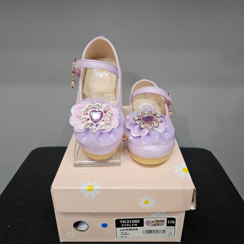 봄날의 가볍고 스타일리시한 발걸음: 또떼또떼 이블린 TK31582 (LAVENDER)