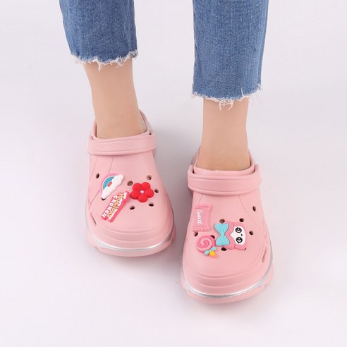 여성을 위한 편안하고 세련된 키높이 프리티 샌들 슬리퍼