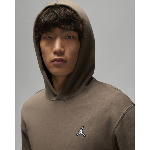 가을/겨울 필수 아이템: 편안하고 세련된 나이키 조던 에센셜 플리스 후디