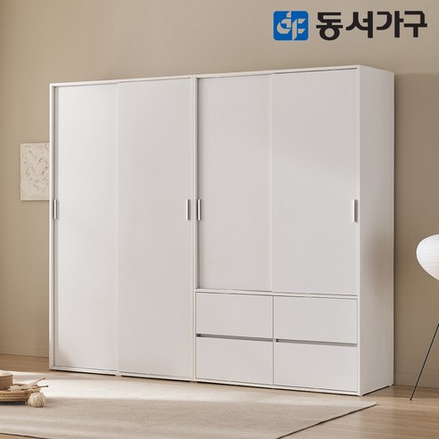 공간 효율성과 심미성을 모두 잡은 동서가구 뉴라임 빅 1200 슬라이딩 옷장!