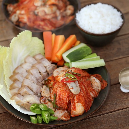 셰프애찬의 맛있는 생 굴 알배기 겉절이 김치: 감각을 사로잡는 바다의 풍미