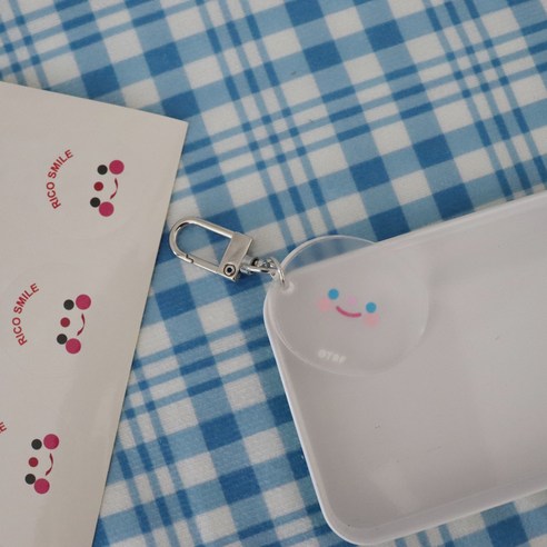 AirPods 액세서리를 걸 수 있는 하트 모양의 키링, 웃 는 얼굴, 1 건