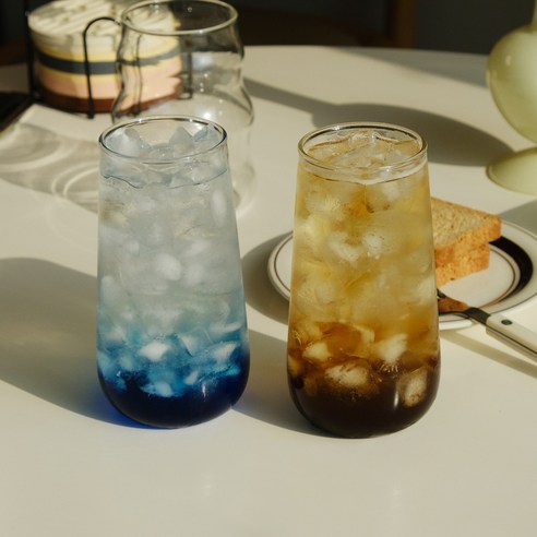 세련되고 편리한 내열 유리로 모든 음료를 스타일리시하게 즐기세요.