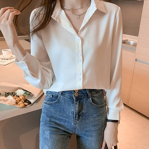 흰색 블라우스 셔츠 긴팔 추천상품 루나걸 스캇 투버튼 블라우스: 세련된 실용성의 완벽한 조화