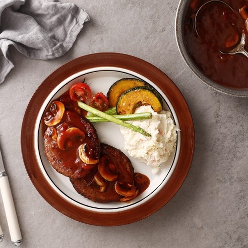 깊고 풍부한 풍미, 데미그라스 소스로 완성하는 특별한 식탁 데미글라스소스