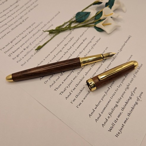 특별한 순간을 더욱 빛나게, 그라시아 수제 각인 우드 금장 만년필