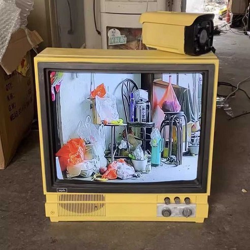 브라운관 TV, 아날로그 감성을 담은 인테리어의 정점