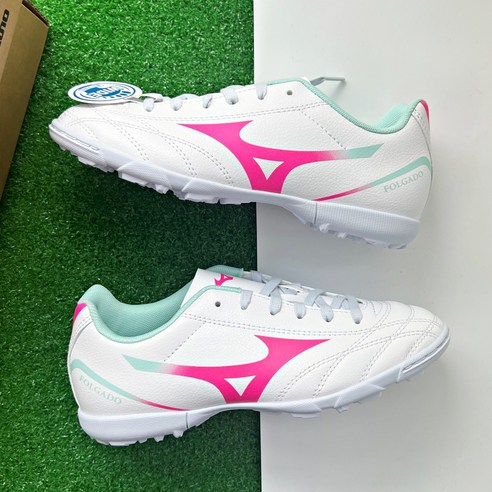 미즈노 폴가도 풋살화: 발끝에서 피어나는 핑크빛 열정, 코트를 지배하다 미즈노키즈풋살화