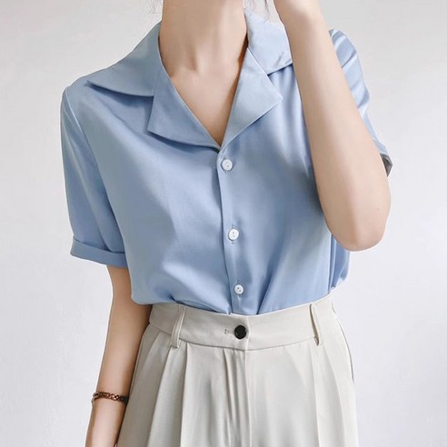 라라홀리 쿨 스탠다드 카라 브이넥 롤업 소매 반팔 셔츠