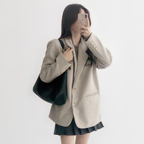 [아방핏] 데이지클로젯 마코 카라 투버튼 모직 오버핏 자켓 / 봄 가을 겨울 간절기 두꺼운 아우터 여성 여자 재킷 루즈핏 코트 기본템 데일리룩 모던 심플 단정한 연말룩 데이트룩