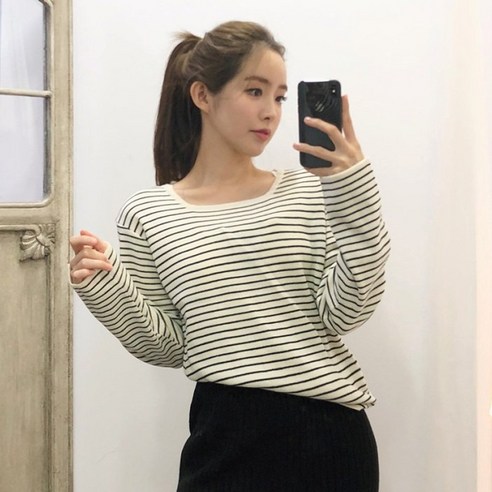 이힝 스퀘어넥 스트라이프 7컬러 니트티
