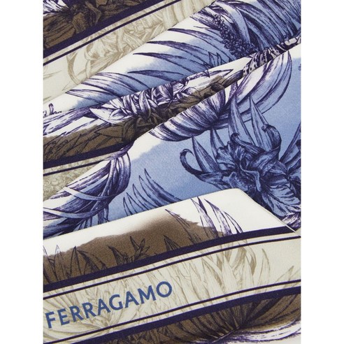 페라가모 스카프, 겨울 스타일의 마침표