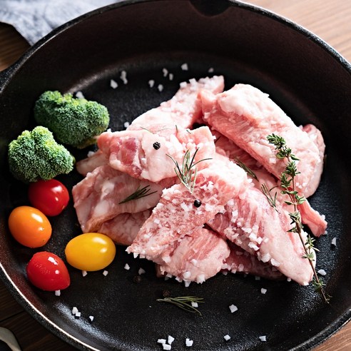 이베리코 돼지의 고급스러운 맛을 선사하는 엉파 이베리코 베요타와 시크릿삼겹살